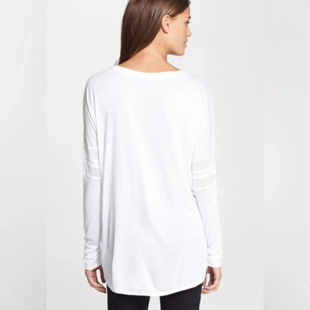 🫶🏼🤘🏼✌🏼 Donated 2 Womens Charity Vince Long Sleeve Crewneck White T-Shirt Top M - Picture 4 of 16